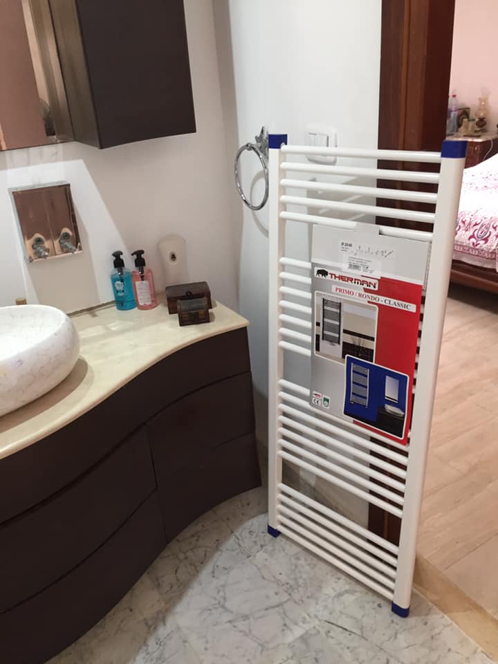 Vasque et sèche serviettes